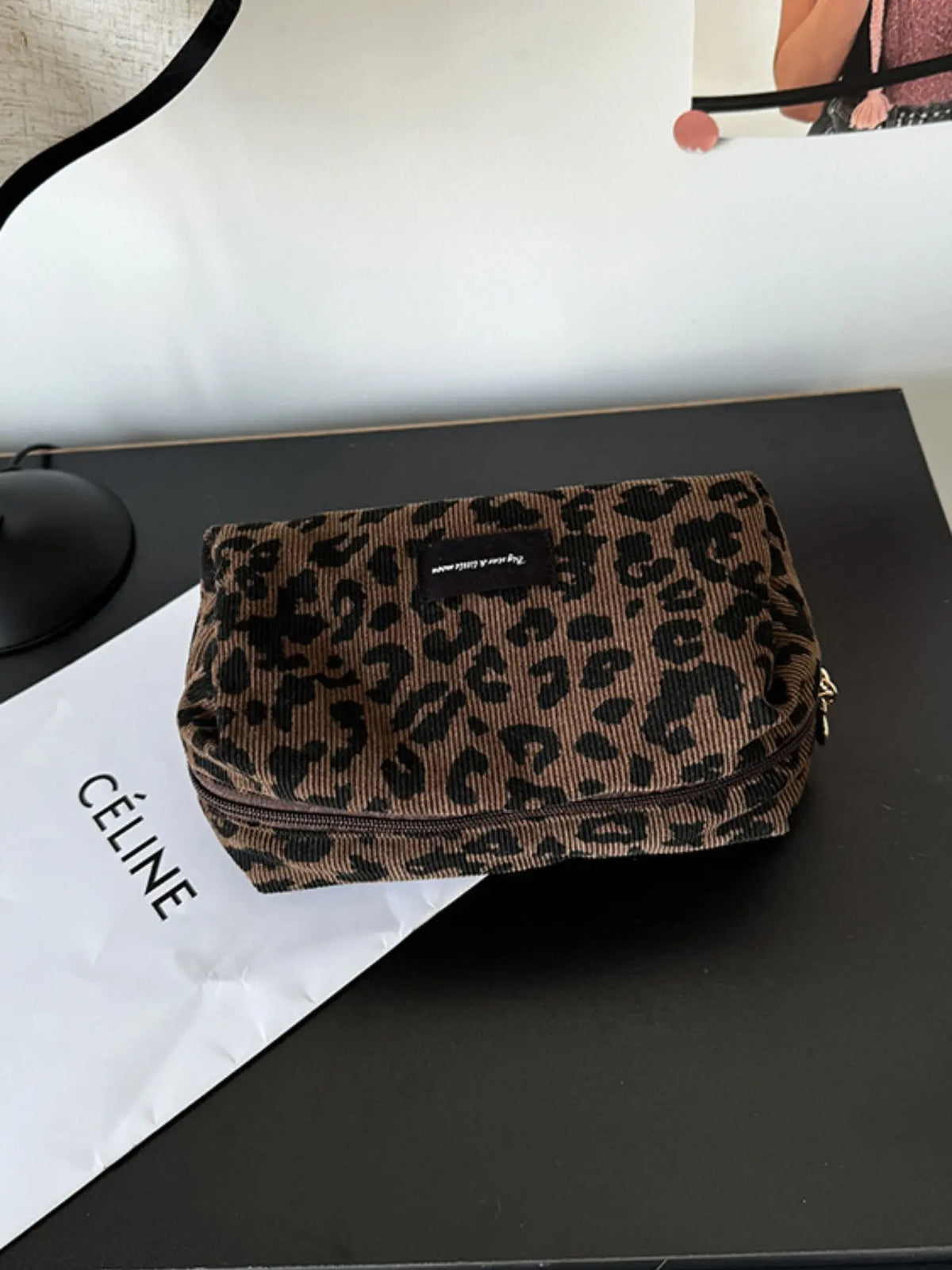 Leopard Print Makeup Bag, Large-Capacity Cosmetic Storage Pouch, Sexy Style Vanity Purse, Cosmetic Travel Bag, Lipstick Organizer for All Season, Portable Makeup Pouch, Travel Cosmetic Bags
